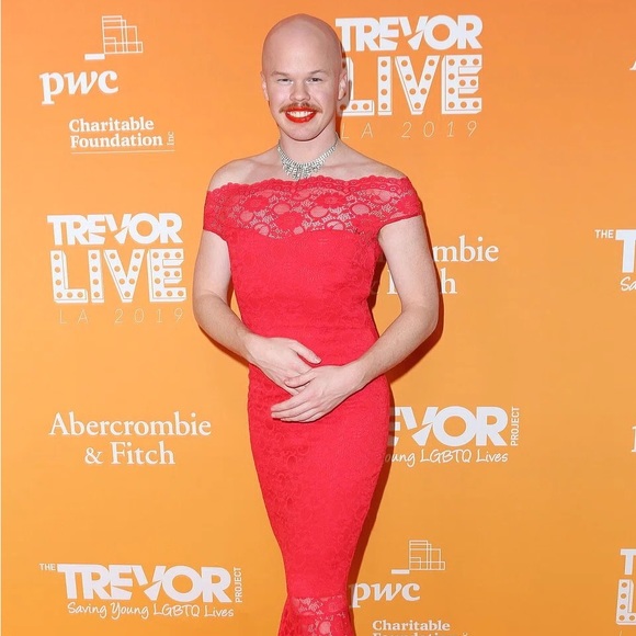 sam brinton green dress Fashion designer who lost her luggage in 2018 claims embattled US nuclear official has been wearing her clothes